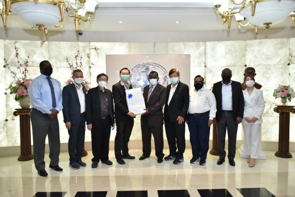 Tanzanian ambassador visits Thai Gem and Jewelry Traders Association