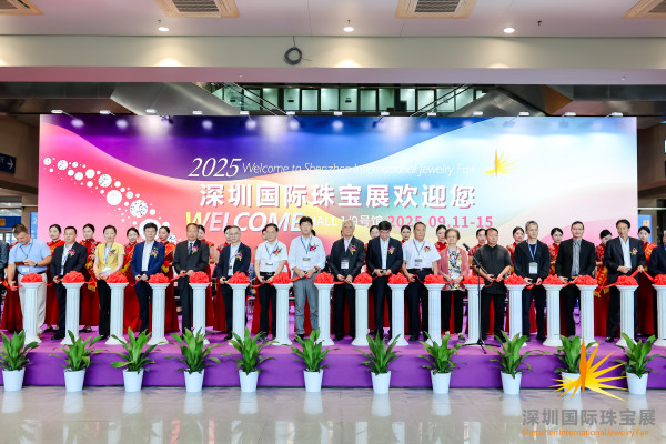 TGJTA President Attends Shenzhen International Jewelry Fair 2025 Opening Ceremony