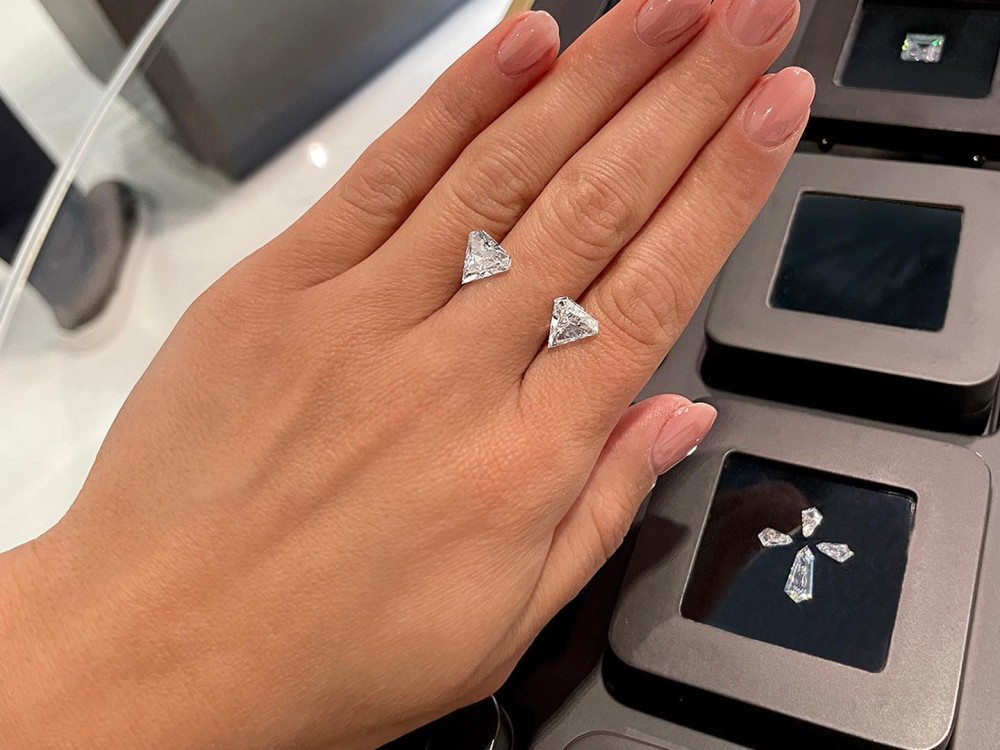 A.A. Rachminov Diamonds BKK Co.,Ltd.